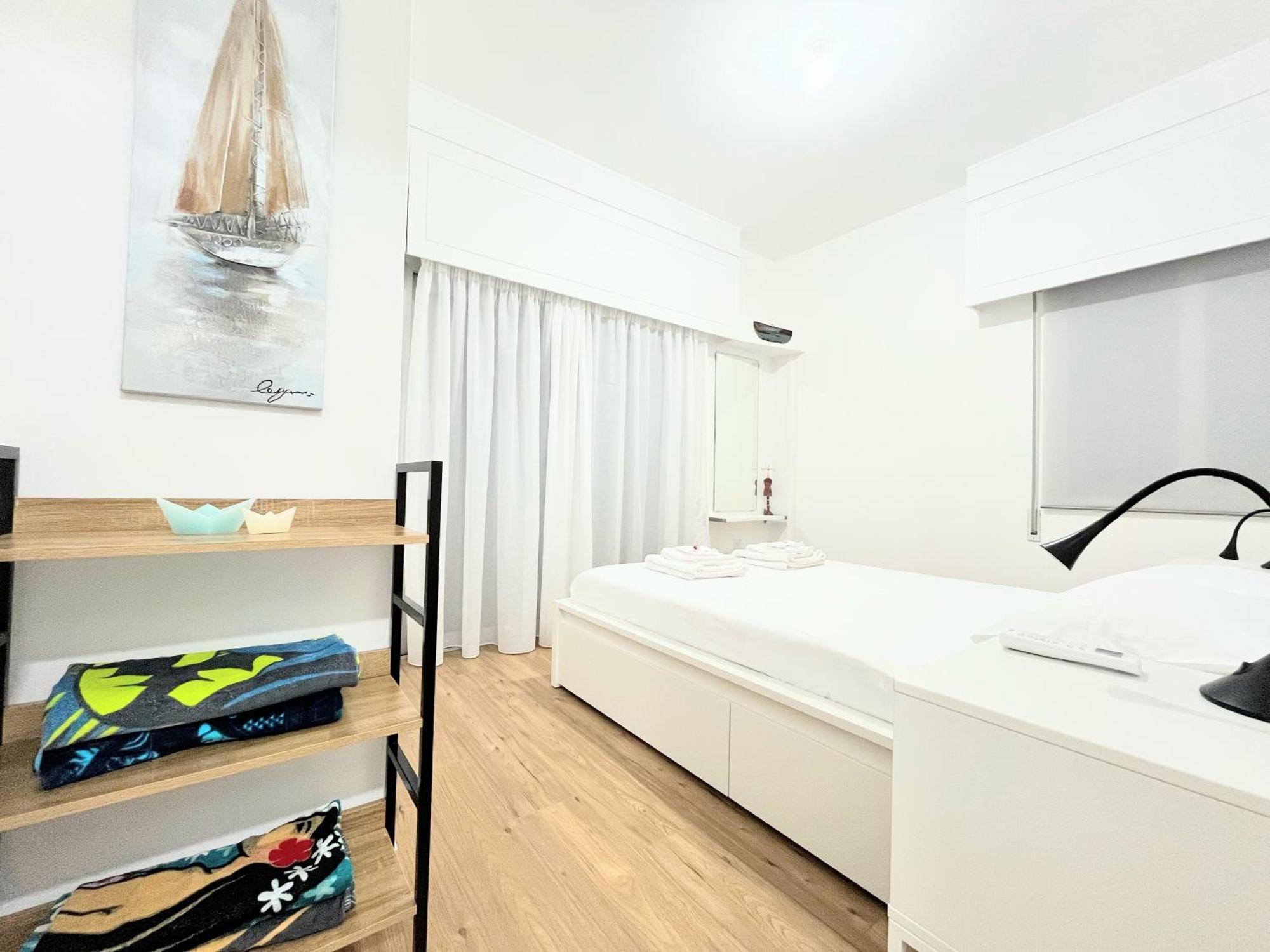 Modern Apartment Near Mckenzie Beach Ларнака Экстерьер фото