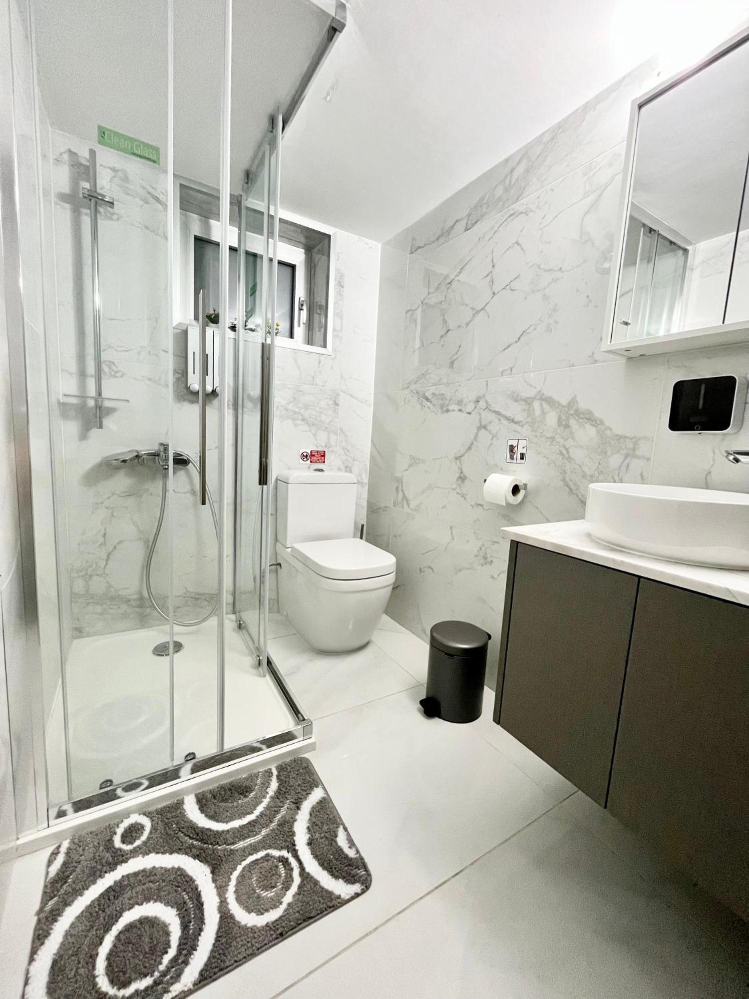 Modern Apartment Near Mckenzie Beach Ларнака Экстерьер фото