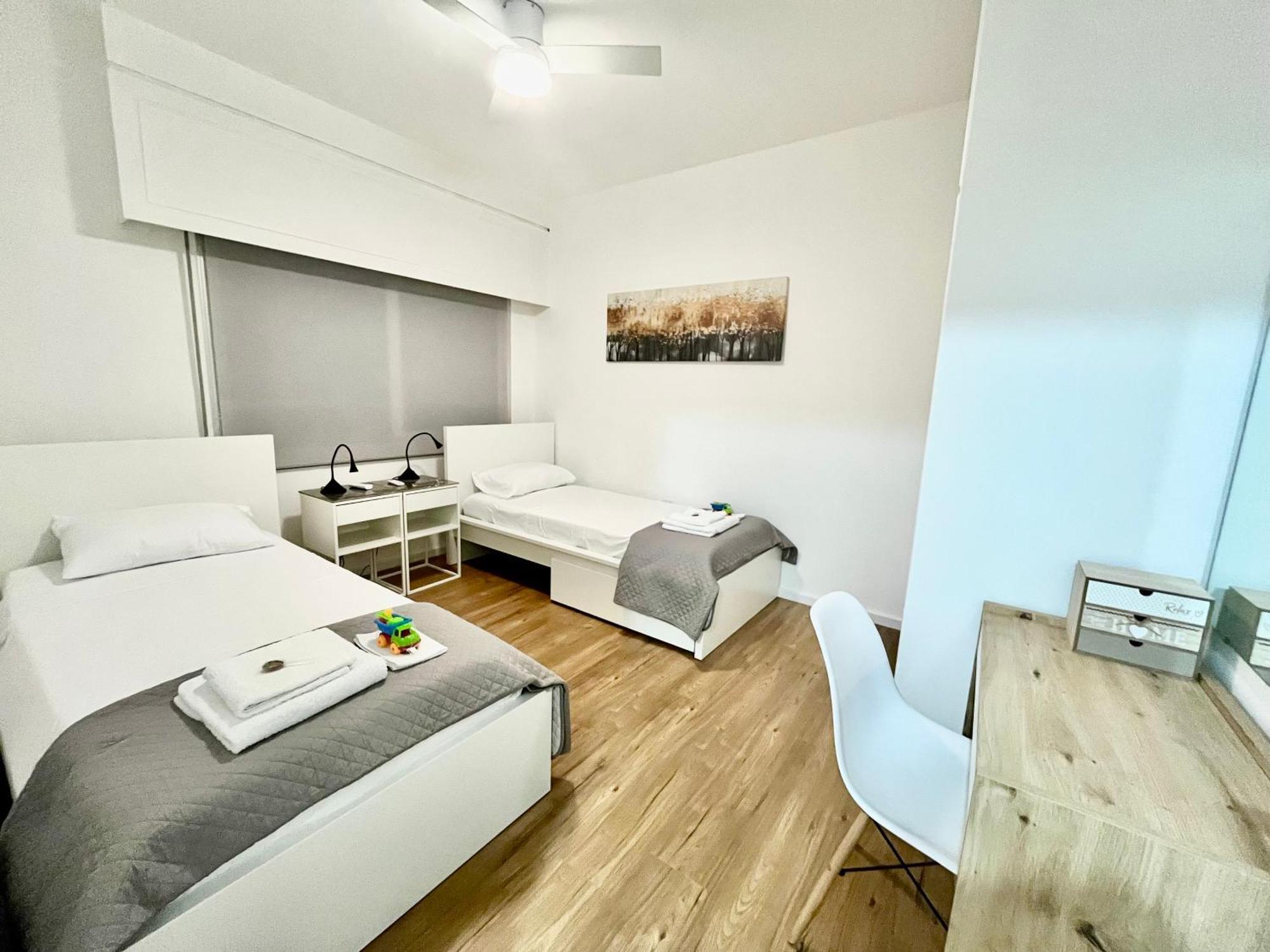 Modern Apartment Near Mckenzie Beach Ларнака Экстерьер фото